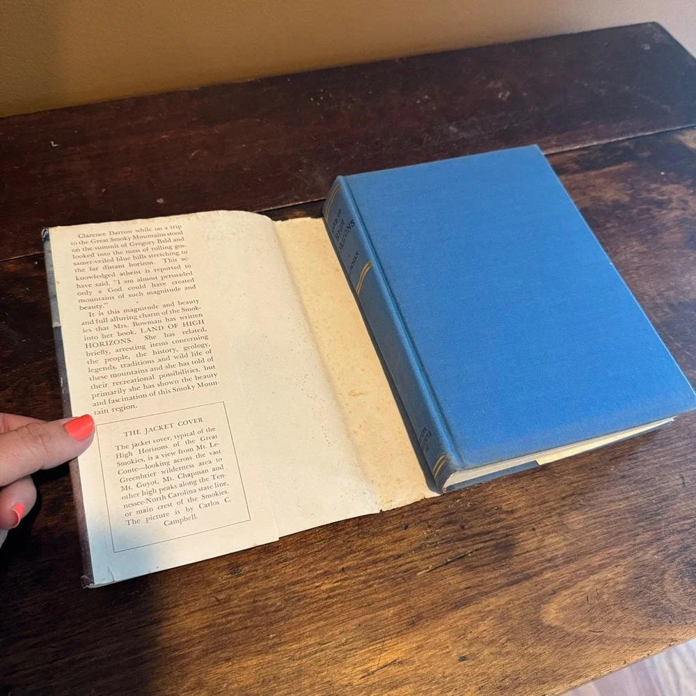 Land‎ of High Horizons Great Smoky Mountains Travel Souvenir Book 1948 Edition